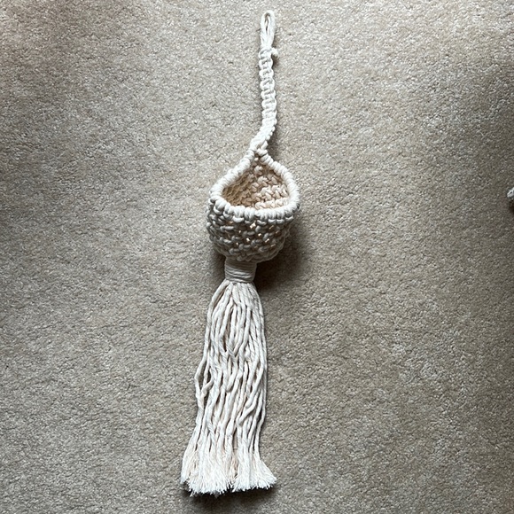 Other - Macrame hanging holder